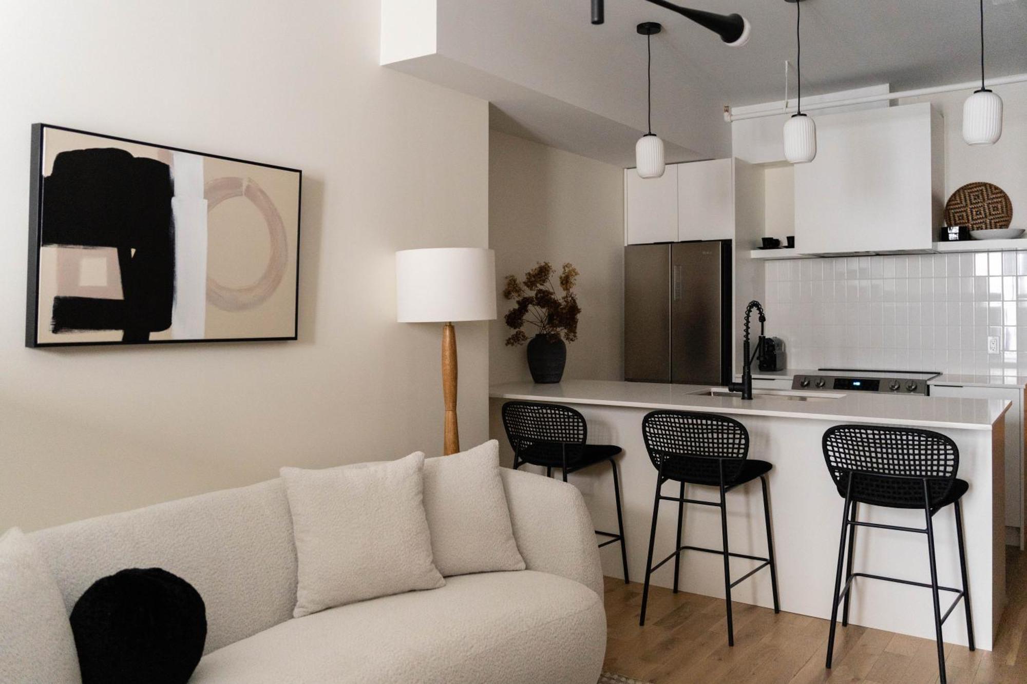 Maison Place Jacques-Cartier By Luxury In Transit Монреаль Экстерьер фото